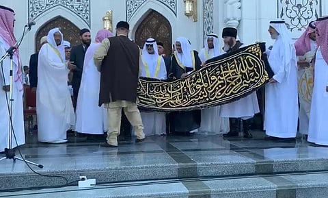 بالفيديو .. هكذا استقبل رئيس الشيشان هدية الملك وولي العهد