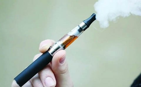 الربيعة يعلّق على إعلان أول حالة وفاة بسبب السجائر الإلكترونية: هذا ما سنعمل عليه