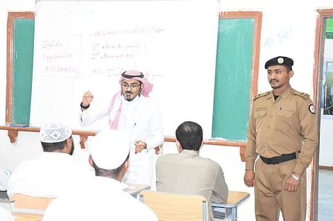 208 طلاب يبدؤون عامهم الدراسي الجديد في سجون جازان