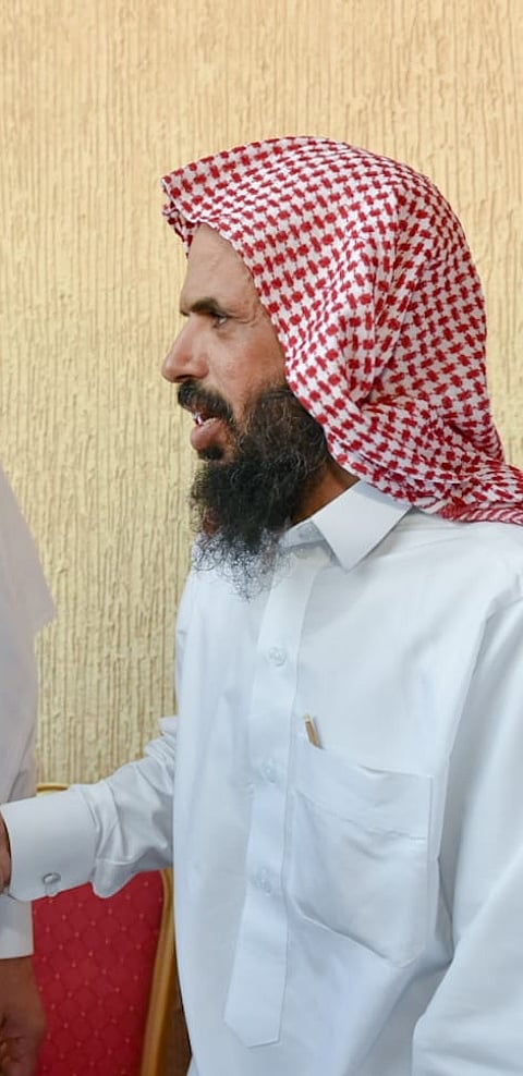 شقيق والد "معتز": أخي يعول 22 فرداً وديونة 500 ألف سجن بسببها