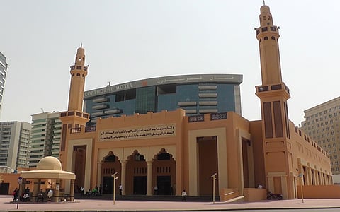 خطباء الجمعة في جازان: حان وقت القضاء على التجاوزات الإيرانية