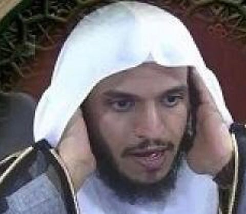 توحيد الآذان في مساجد أبها بصوت مؤذن الحرم المكي "بن علي"