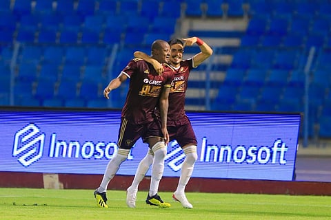 الفيصلي يهزم الاتفاق.. ويتصدر الدوري مؤقتاً