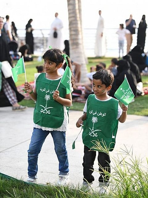 جدة بالصور.. الواجهة البحرية تستحوذ على أكبر نسبة زوار بفعاليات اليوم الوطني