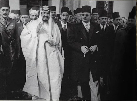 بعد إعلانها بـ10 أشهر .. ماذا قال "المؤسس" لعباس العقاد عن الجامعة العربية؟
