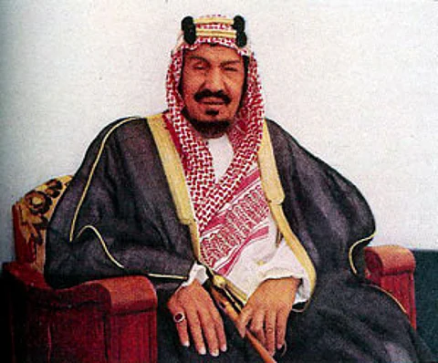 أثار في العرب روح التحرر.. كيف رأى المستشرقون والكُتّاب بطولات الملك عبدالعزيز؟