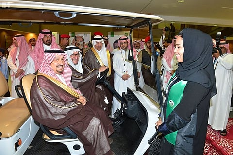 بالصور .. أمير الرياض: السعودية تعيش في وحدة متزامنة مع اليوم الوطني.. وستستمر في القمة