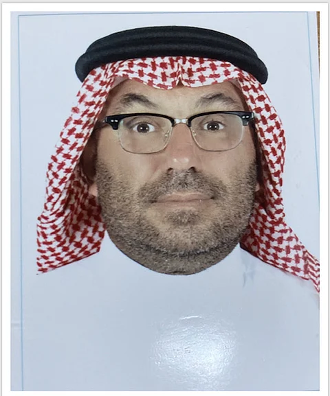 وسام الملك فهد لرئيس جمعية جراحة القلب