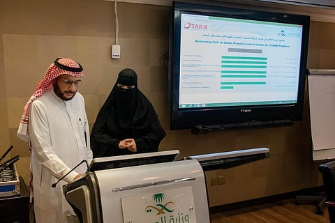 "العريفي" يدشّن الربط الإلكتروني بين مركز سموم الحفر و"صحة الشرقية"