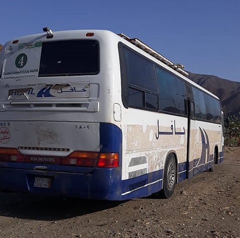 نجران.. أولياء أمور طالبات مركز الخانق يشتكون غياب النقل المدرسي