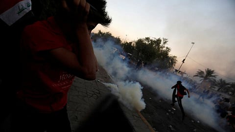 العراق .. 19 قتيلاً وعشرات الجرحى في اشتباكات بين الشرطة والمتظاهرين