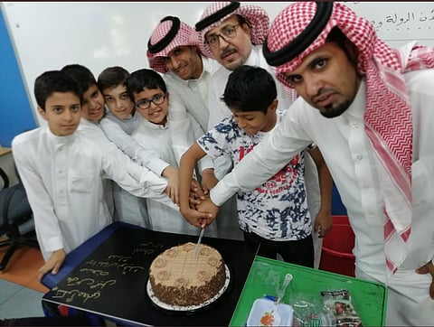 ازدانت بعبارات التقدير... 4700 مدرسة في الرياض تحتفي بيوم المعلم