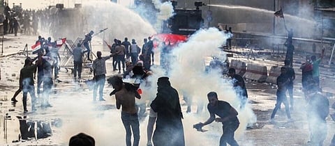 العراق.. الحكومة تقرّ باستخدام القوة المفرطة مع المتظاهرين