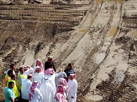 المجلس المحلي بـ "فيفاء" يناقش الاحتياجات الخدمية للمحافظة