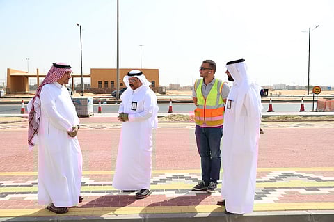 أمين منطقة الجوف يقف على 3 مشاريع حيوية في سكاكا