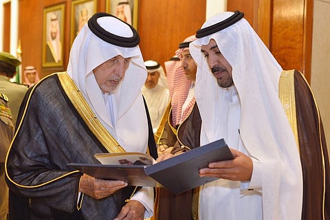 أمير مكة ونائبه يتسلمان التقرير الختامي للخطة التشغيلية لقطاع الاتصالات وتقنية المعلومات