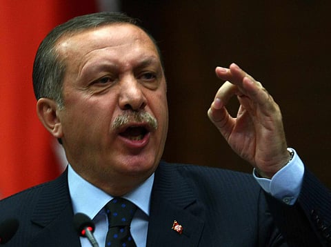 "أردوغان" يتعطش لسفك الدماء.. ويهدد بضرب الأكراد رغم انسحابهم