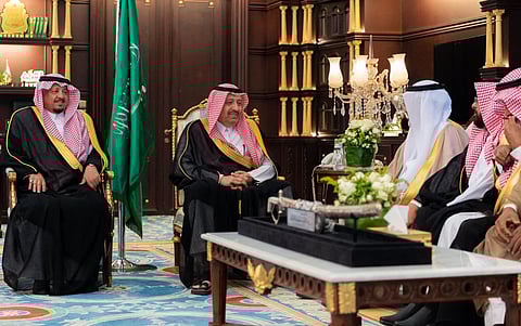 أمير الباحة ينهي خلافًا عمره 20 سنة حول مشيخة بمحافظة المندق