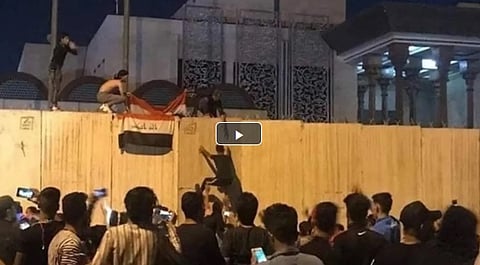 4 قتلى و10 جرحى في اشتباكات أمام قنصلية إيران بكربلاء