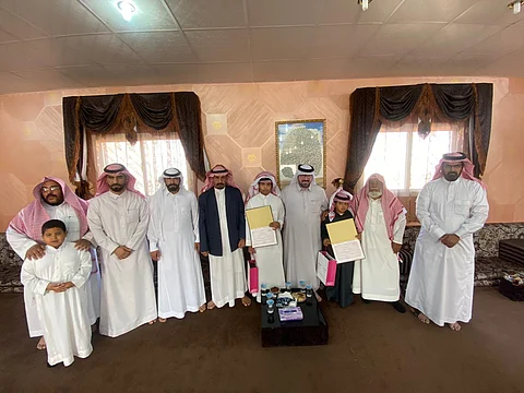 "ليكون تأخرت عليكم" .. تفاصيل وفاة سائق حافلة تيماء على لسان "نهار وفائز"
