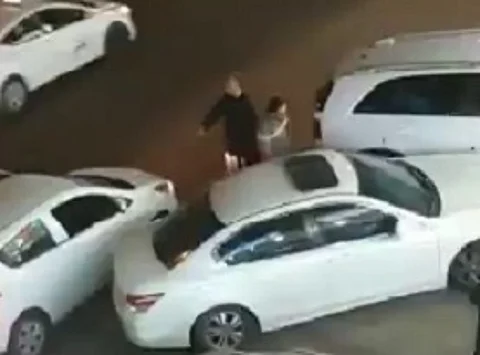 مصادر: الأمن يقبض على سارقي موظف في برنامج توصيل