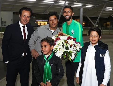 الأخضر يصل طشقند ويجري أول تدريباته يوم غد
