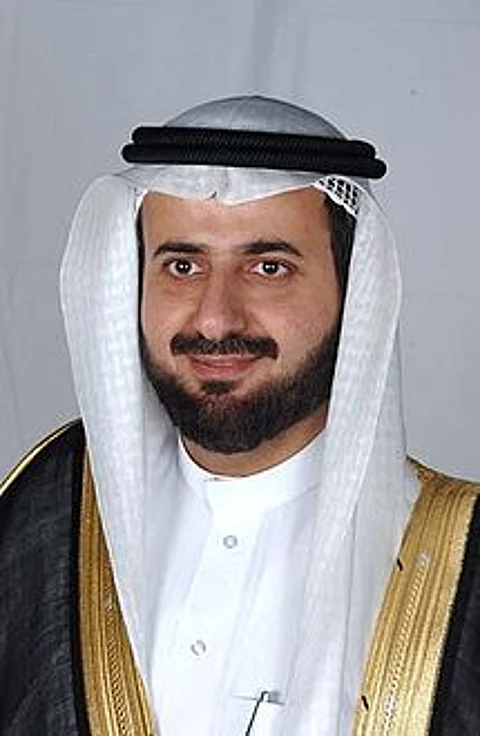 "توفيق الربيعة" يشكر منسوبي الصحة على إنجازهم برفع نسبة رضا مراجعي المستشفيات والمراكز الصحية