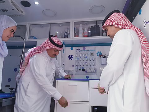 جدة.. ترخيص أول سيارة تقدم الخدمات للحيوانات الأليفة المنزلية