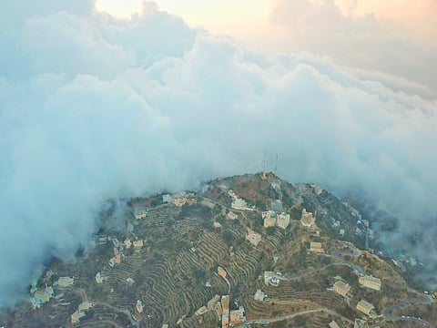 "مشهور": هطولات غزيرة مصحوبة بالبرد على جازان الأسبوع المقبل