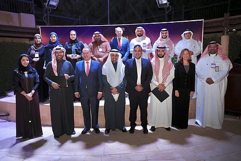 السفير البريطاني: جوائز الخریجین السعوديين من الجامعات البریطانیة اعتراف بقدرتهم على التميز