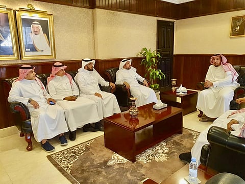 "العاصمة النموذجي" يستضيف اللقاء التعريفي "جائزة ارتقاء للتميز ملفات ومتطلبات"