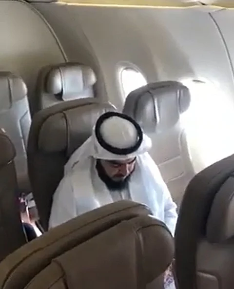 شاهد.. "الخطوط" تهنئ "الإمام النووي" بعد حصد المركز الأول في تحدي القراءة