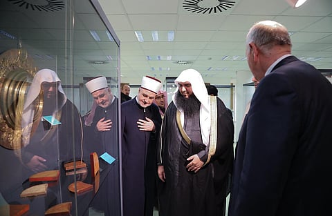 وكيل "الشؤون الإسلامية" يزور أقدم مكتبة إسلامية بالبوسنة