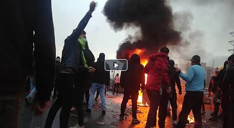 طهران.. مقتل 36 شخصًا واعتقال ألف متظاهر خلال يومَيْن من "انتفاضة البنزين"