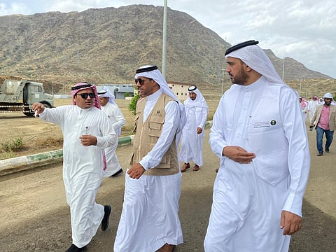 "العسيري" يزور مكاتب ووحدات فروع وزارة البيئة بمحايل عسير