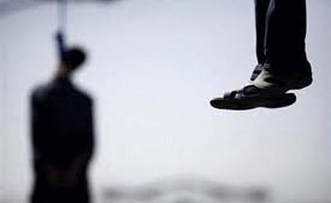 القوز.. العثور على مقيم مشنوقاً داخل منزله و"الشرطة" تحقق