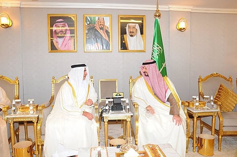 "سيف بن زايد" يصل إلى الرياض