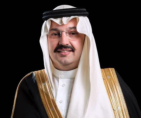 أمير عسير يوجّه السماح بخروج طلاب المدارس بعد الحصة السادسة.. غدًا