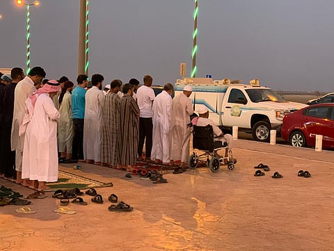 "هيئة مكة" توفر مصليات متنقلة على شاطئي جدة ورابغ