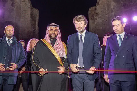 وزير الثقافة يفتتح معرض "روائع آثار المملكة عبر العصور" في روما