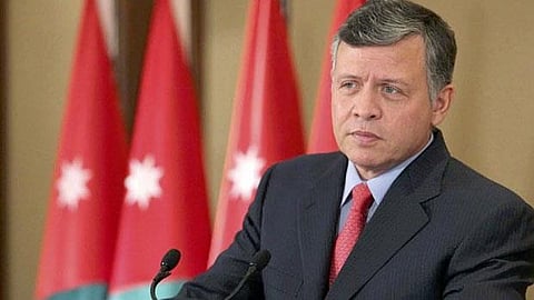 خادم الحرمين يتلقى برقية عزاء من ملك الأردن في وفاة الأمير متعب