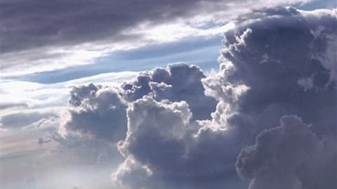 تنبيهات "الأرصاد" تشمل 10 مناطق: أمطار متفاوتة الشدة وموجات حر وأتربة ورياح حتى ساعات المساء