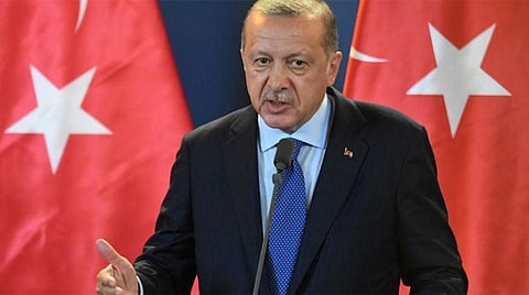 استطلاع رأي يكشف تراجع شعبية أردوغان .. "أوغلو" سيهزمه