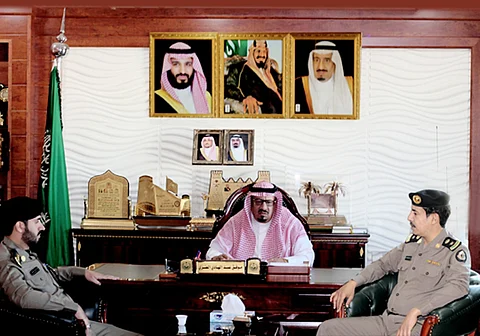 "العنزي" يبحث مع مدير شرطة يدمة سُبُل تعزيز الخدمات الأمنية