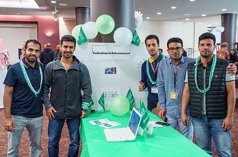 أريزونا.. مبتعثو "خبرات 3" يعرفون بـ"موسم الرياض والتأشيرة السياحية" و"أبشر"