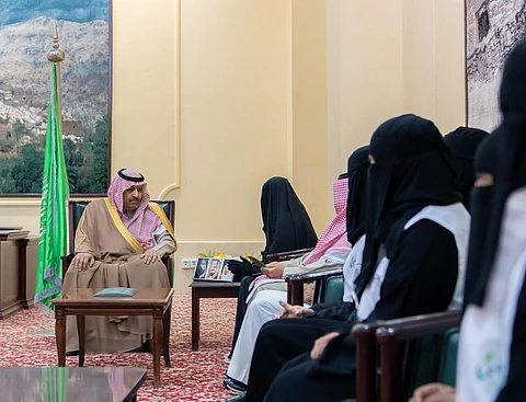 أمير الباحة يطّلع على إنجازات "سعي" بالمنطقة