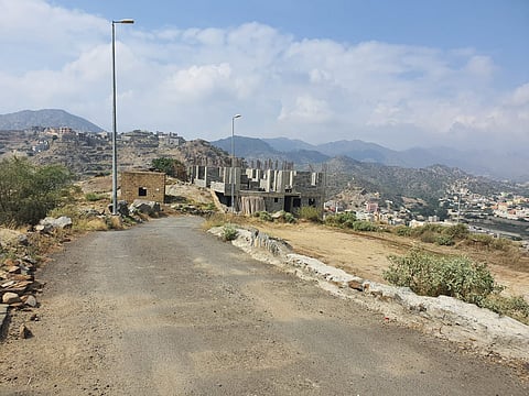 بعد إصلاحه بجهود ذاتية.. "بلدية الداير": سيتم صيانة طريق الشارة لاحقاً