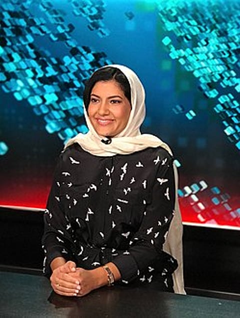 "ريما بنت بندر" تزور قاعدة بنساكولا الجوية البحرية في فلوريدا