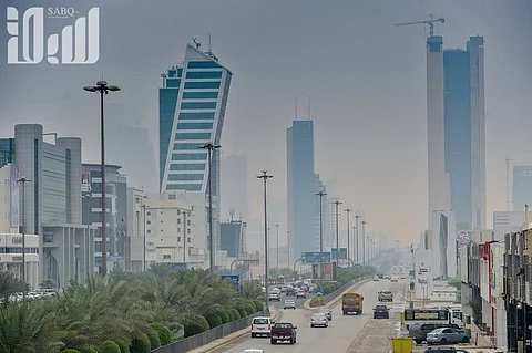 البرودة قادمة .. المسند: الأمطار مستمرة على الرياض والشرقية