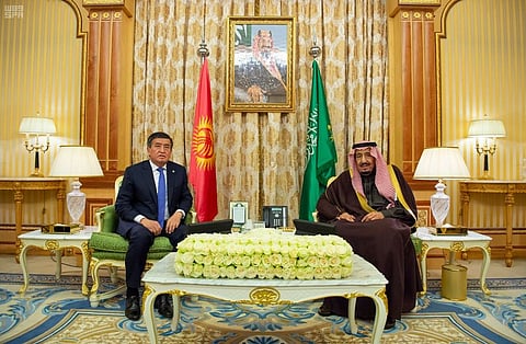 خادم الحرمين يعقد جلسة مباحثات رسمية مع رئيس قرغيزستان